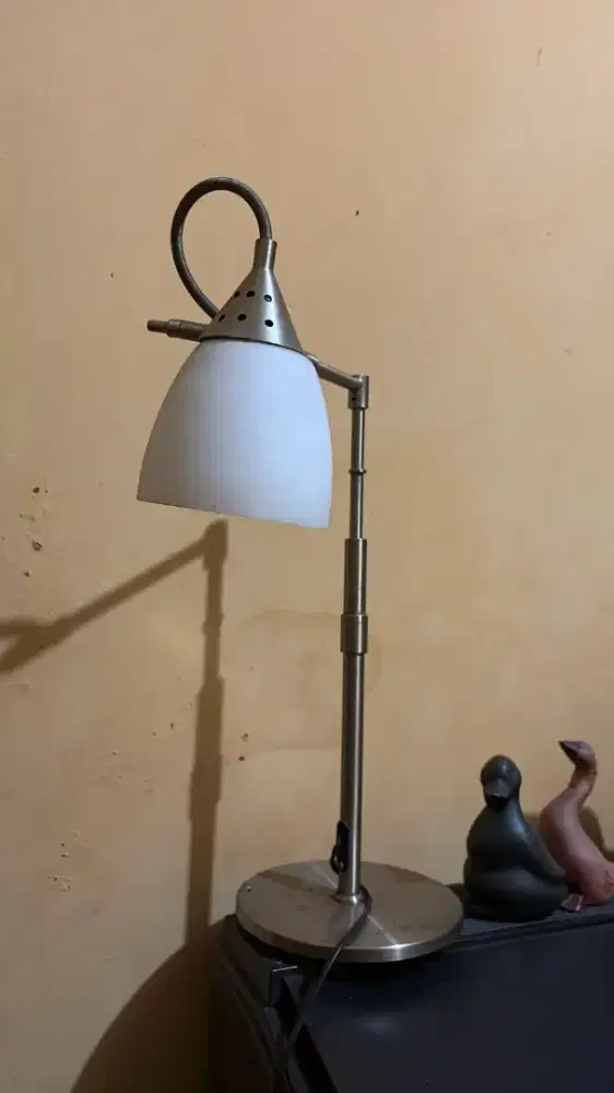Standing lamp - HSC 2025