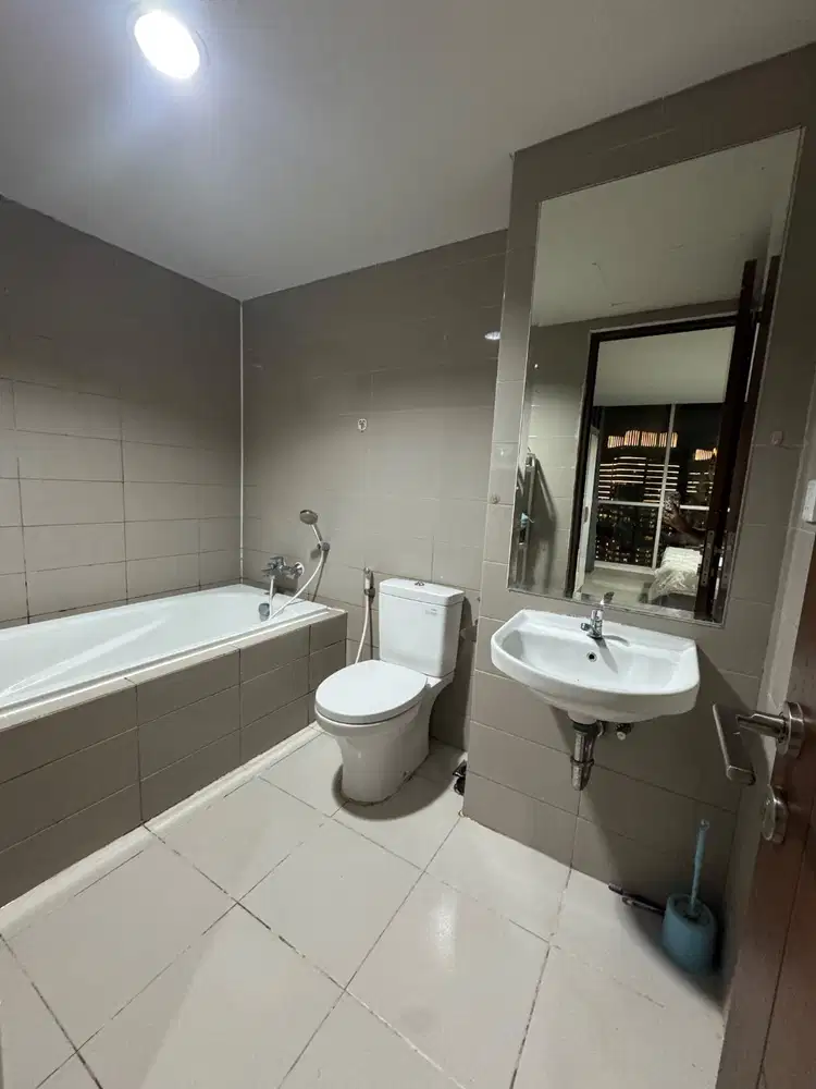 Overcontract Apartment Kemayoran Sewa 2th - Furnish Jadi Hak milik