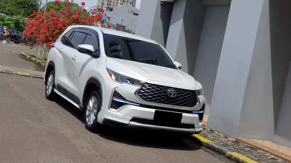 [ LOW KM ] Toyota Kijang Innova Zenix V 2.0 Bensin CVT AT 2025/2024