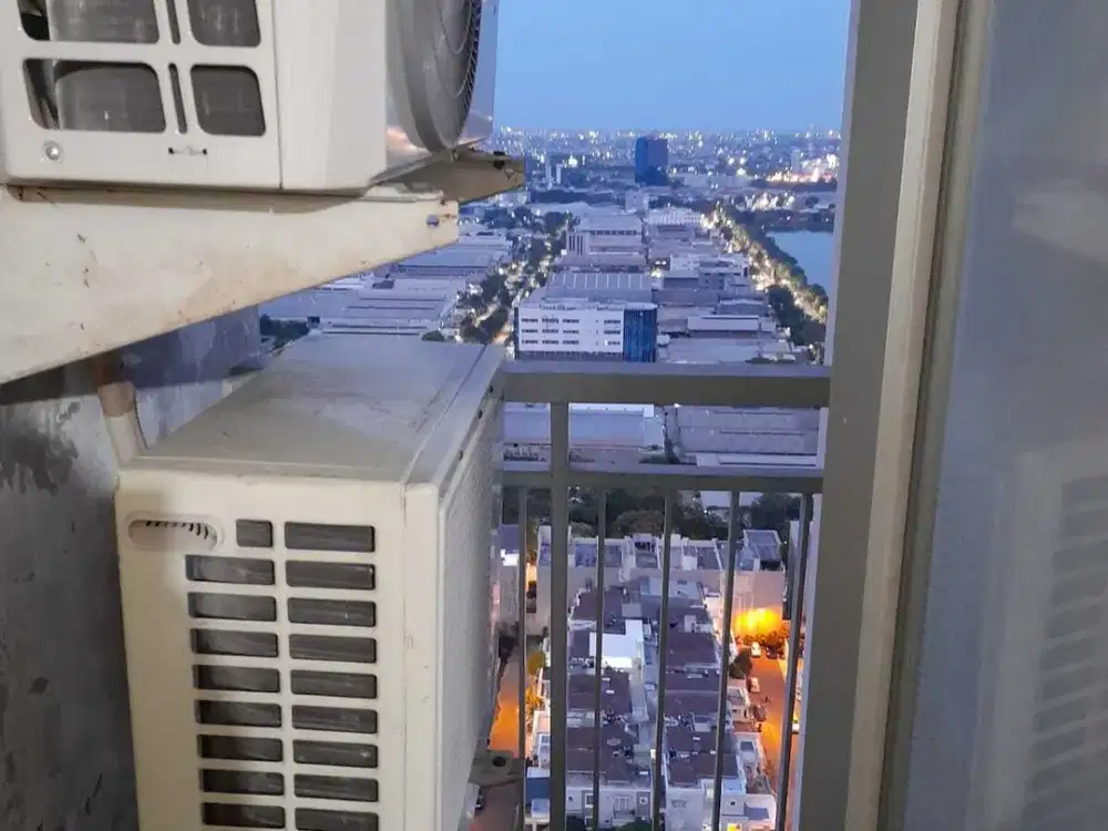 JUAL CEPAT APARTEMEN GREENLAKE SUNTER SOUTHERN SUNTER 2BR LANTAI 20