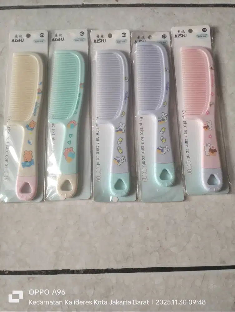 Cuci gudang: 18 Sisir model salon dan sisir simpel