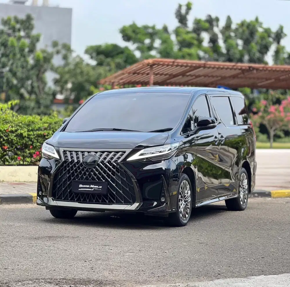 Lexus LM350 7 Seater 2022 / Odo 34rbu Kilometer