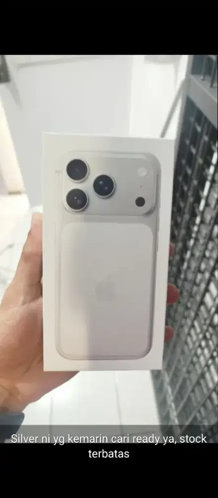 READY KREDIT HP IPHONE REASMI IBOX SYARATNYA KTP DAN UMUR 20 THUN