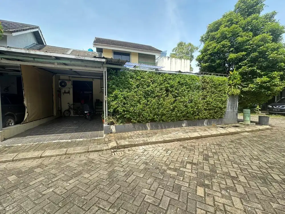 Rumah dijual di Green Hills Estate Jl Arya Putra Raya Ciputat