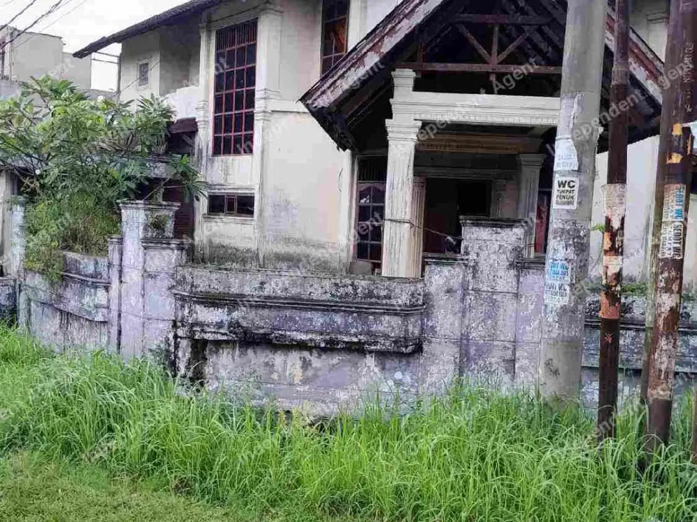 Dijual Murah Rumah Besar Daerah Teladan
