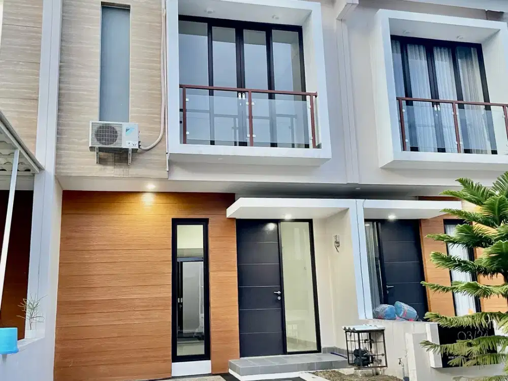 DIJUAL RUMAH PURI SAFIRA MENGANTI 2 LANTAI 3 KT BARU SIAP HUNI