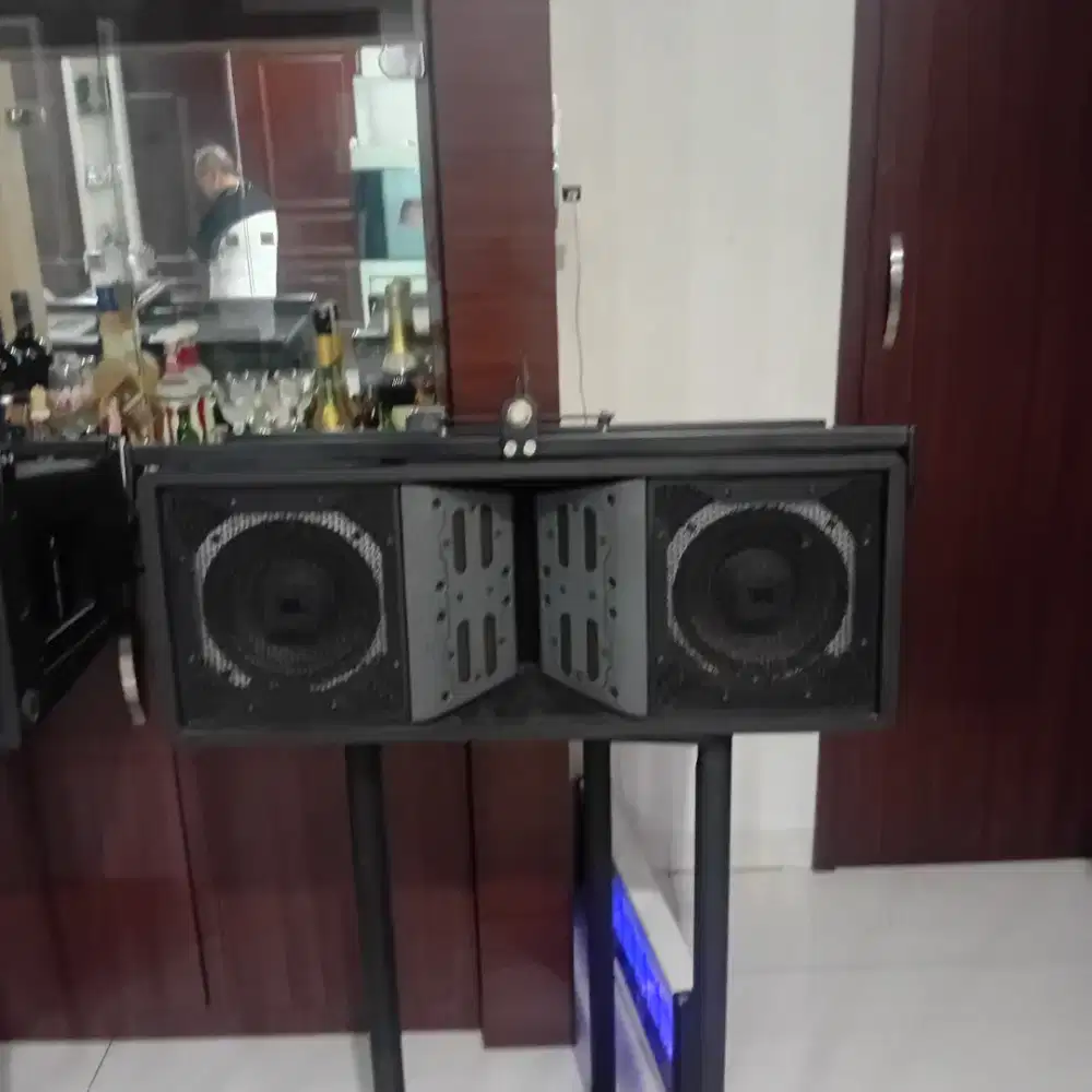 Speaker JBL VT 4887A