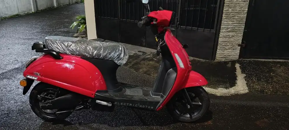 Motor Listrik Viar EV1 2025