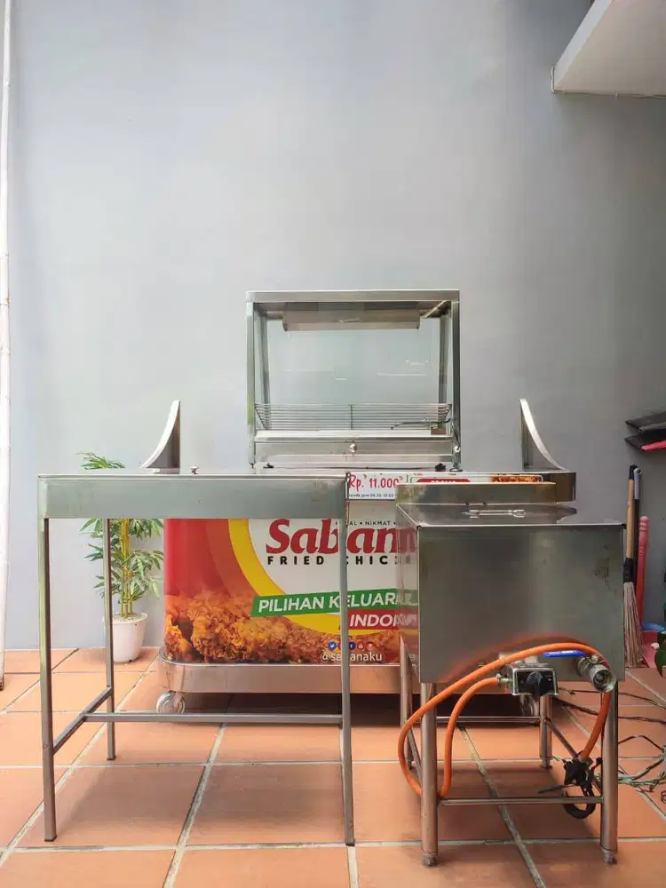 Di Jual Set Gerobak Fried Chicken Stainless. Kondisi bagus! (Nego)