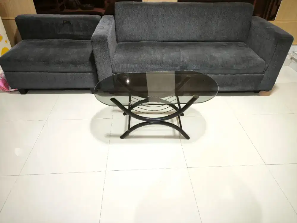 Dijual sofa ruang tamu satu set dengan meja