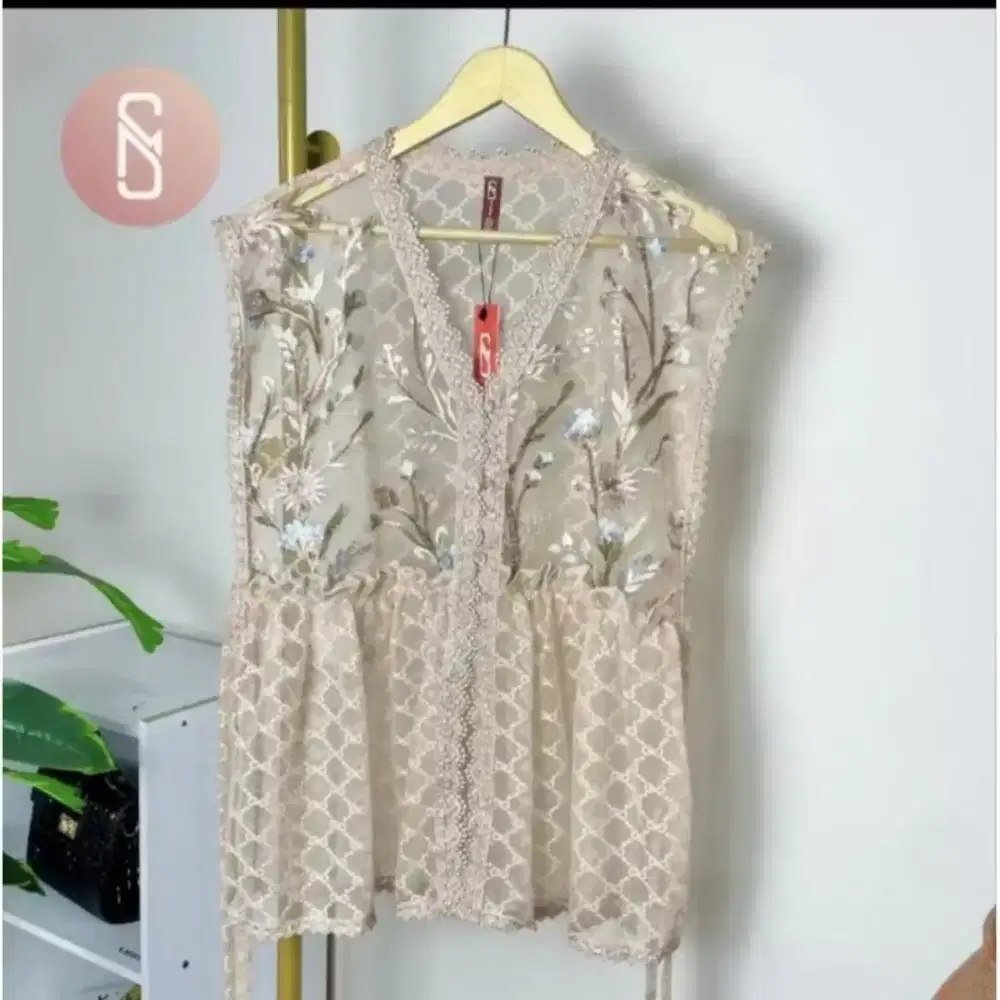 myshawl grecia maya outer