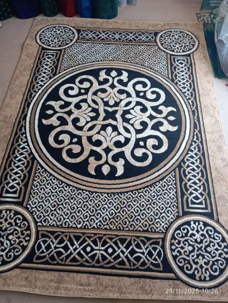 Permadani Karpet Ruang Tamu