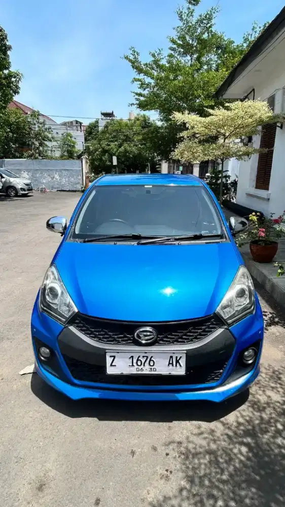 Daihatsu sirion 2015 MT