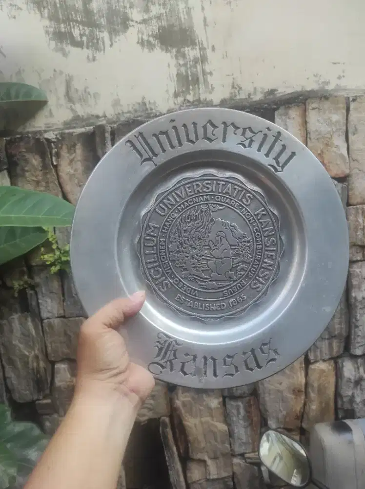 Antik vintage piring university Kansas Made in Philadelphia USA mulus