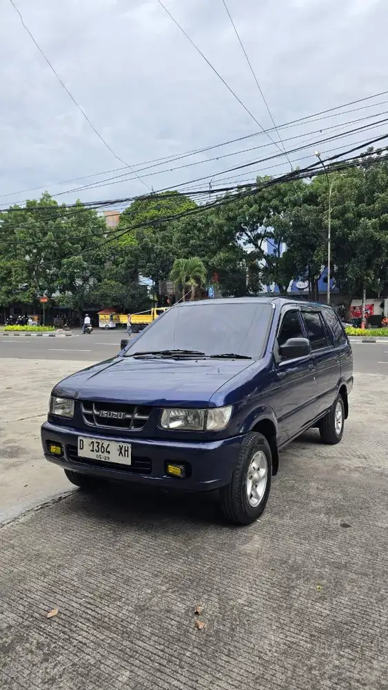 Isuzu Panthee LV mt 2004