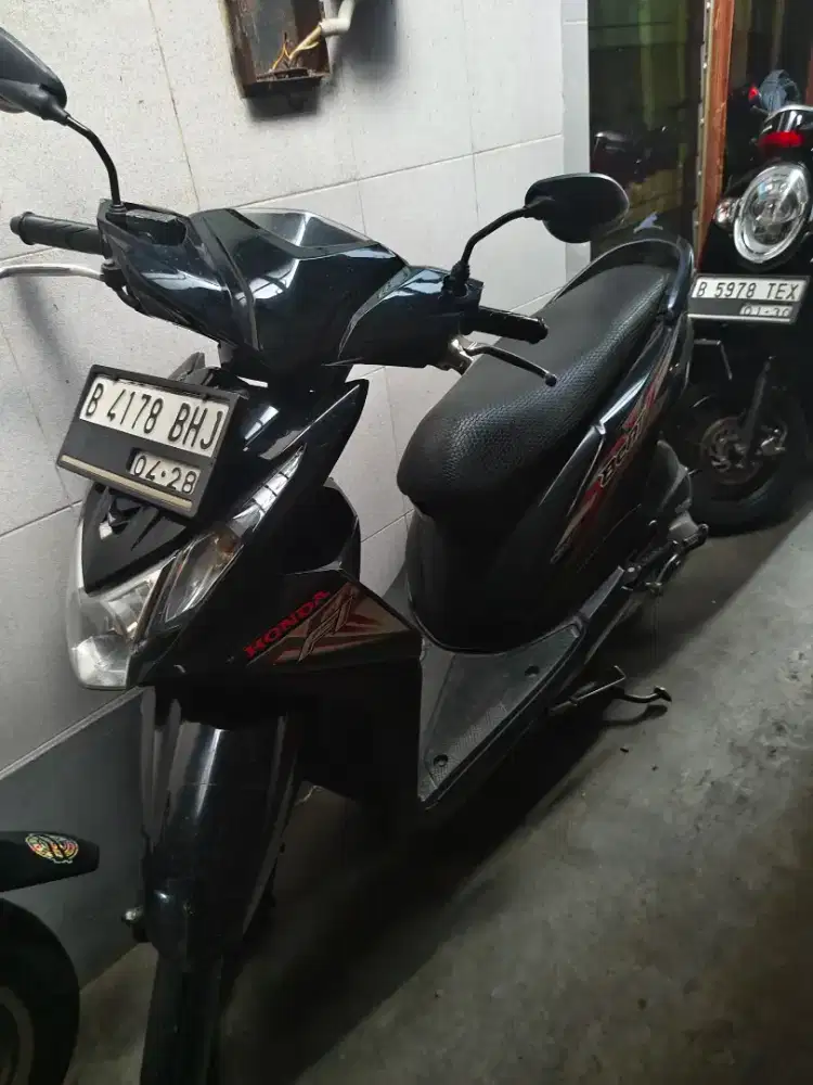 Dijual honda beat tahun 2016