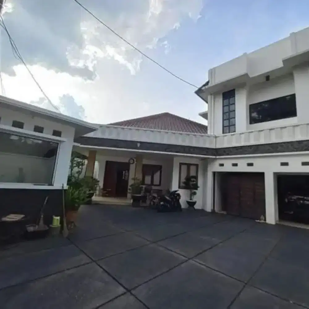 JUAL RUMAH MEWAH AMPERA