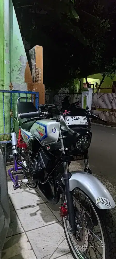 yamaha rxking thn 20002 standart modif.tangan pertama dari baru