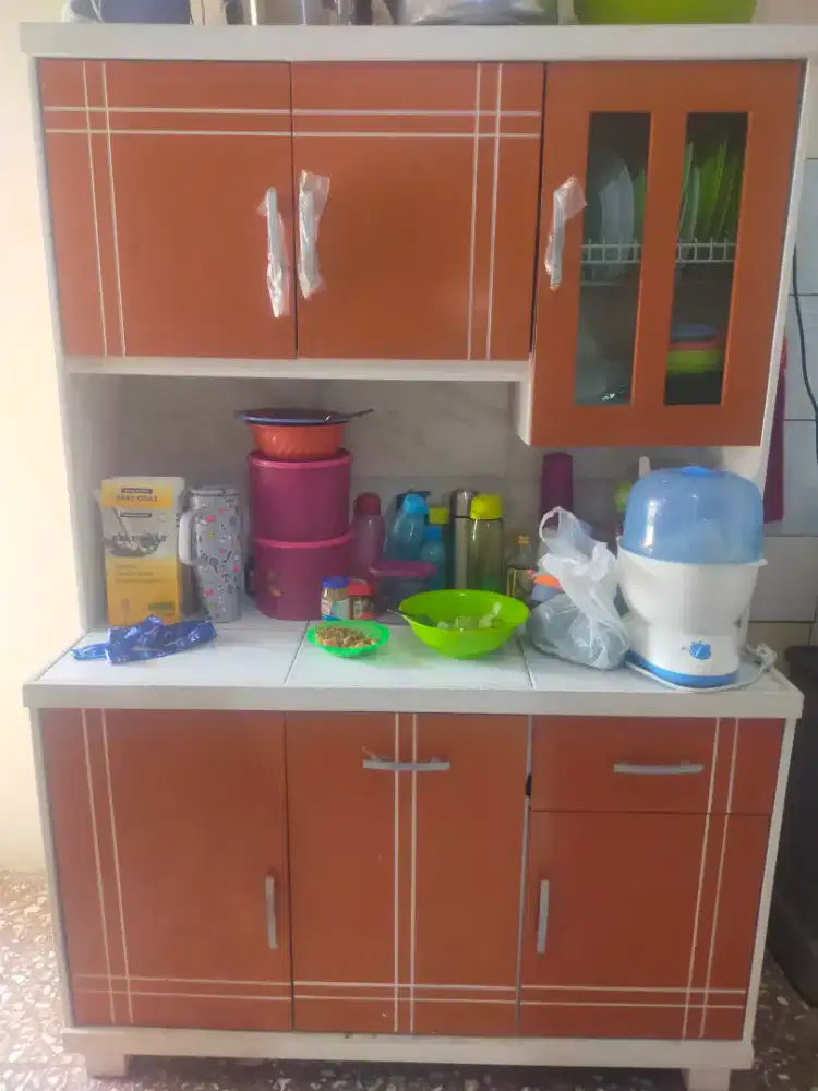 Lemari piring/lemari dapur