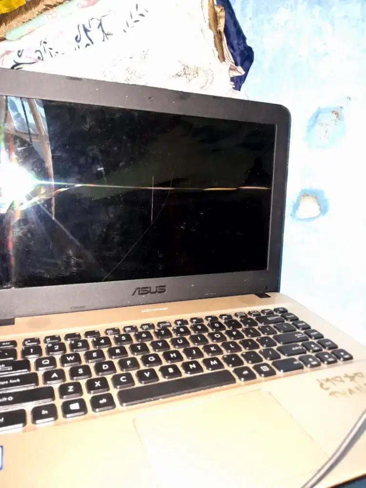JUAL MURAH LAPTOP X441U