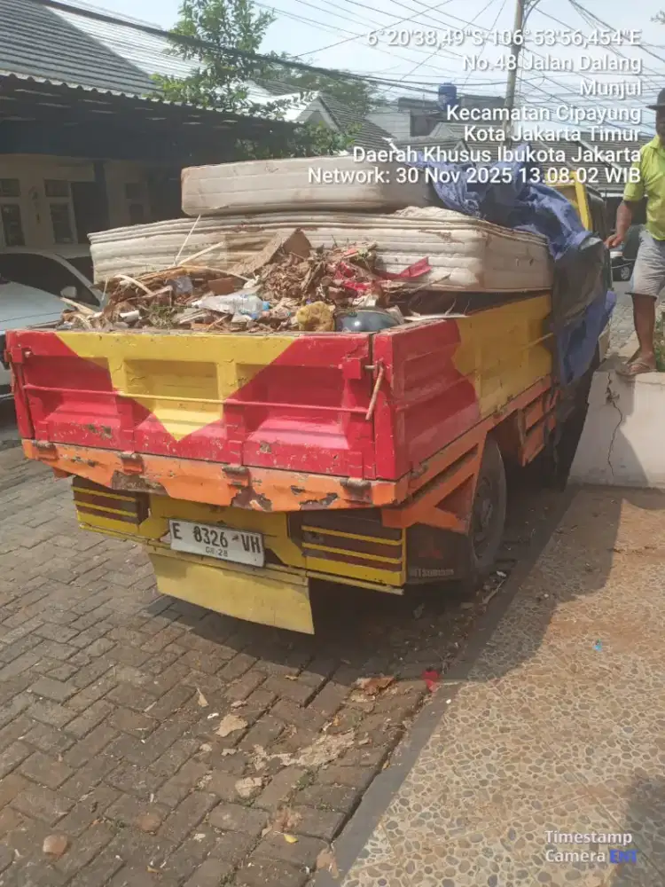 Jasa angkut puing dan buang sampah