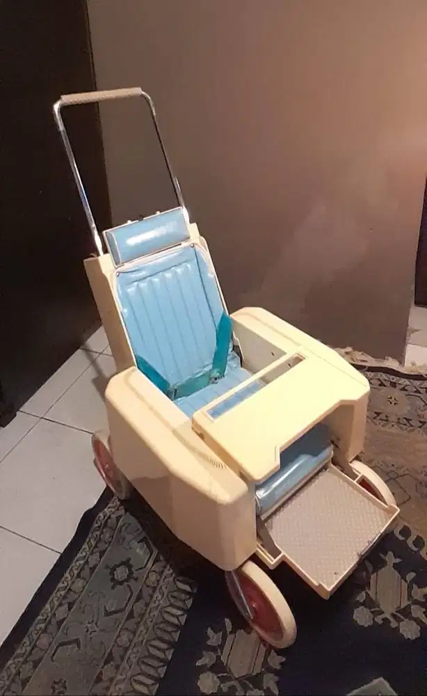 SAKAI, Stroller/kereta bayi antik thn 1969 (menurut google)