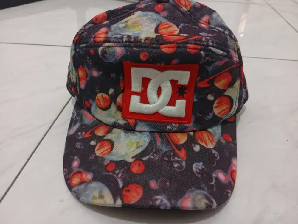 Topi Snapback DC distro