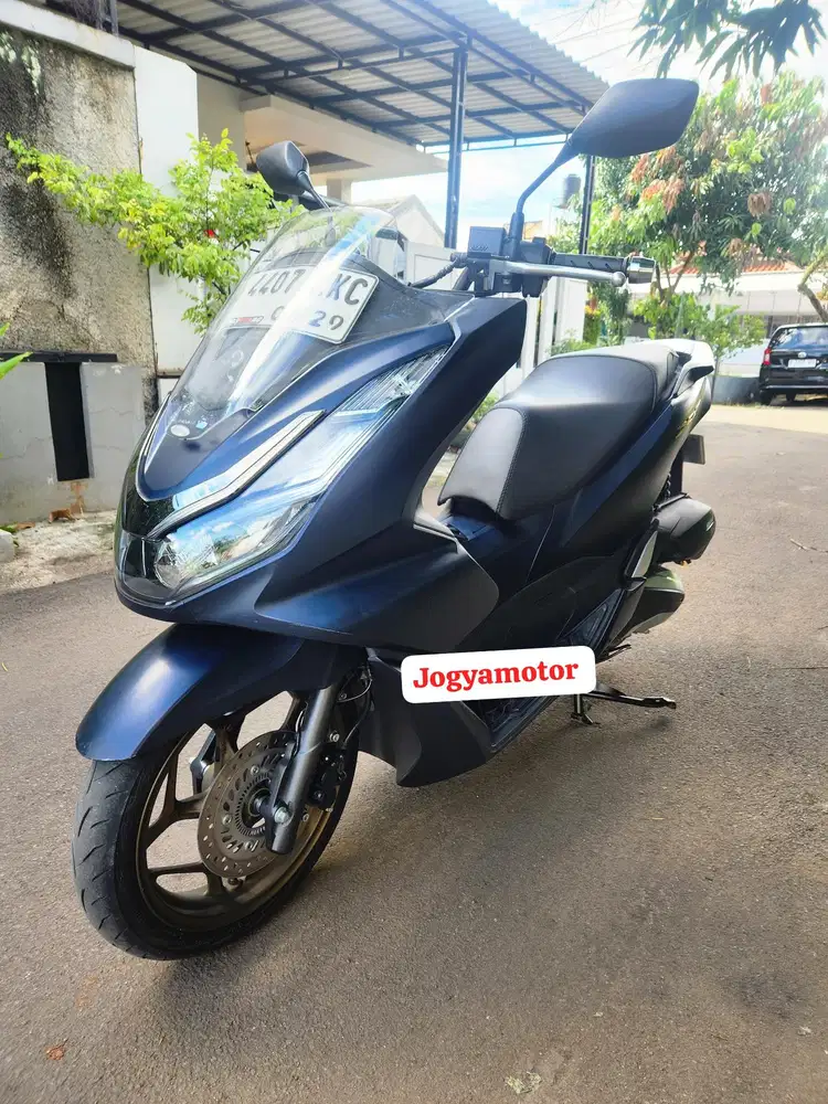 1 - honda pcx 160 abs th 2024 TYPE TERTINGGI