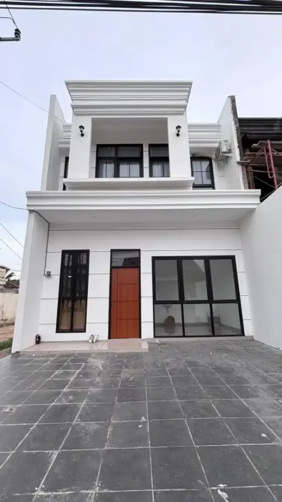Hunian Mewah Desain Modern Klasik di Sukabangun 2  tersisa 8 unit lagi