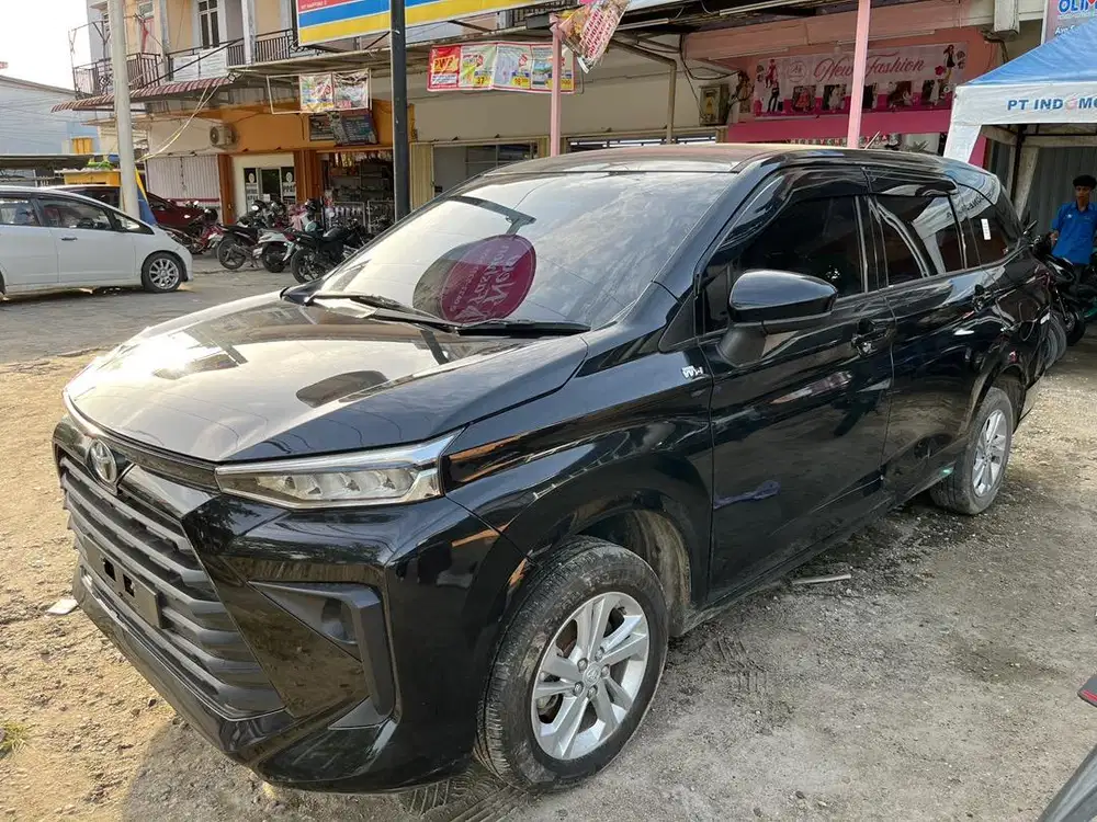 Dijual mobil bekas Avanza 1.3 E MT