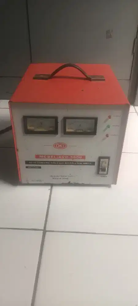 Stabilizer OKI 3000 VA
