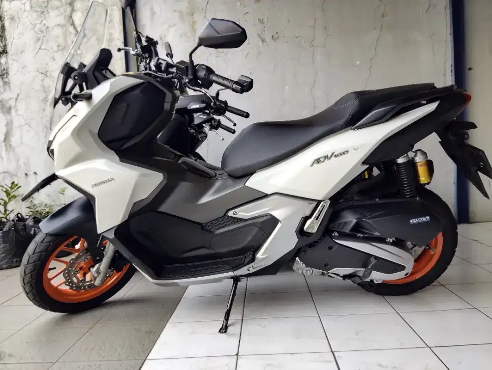 GRESS ADV 160 CBS 2023 KM 17K CASH KREDIT DP 1.750 CC / TT JUGA BISA