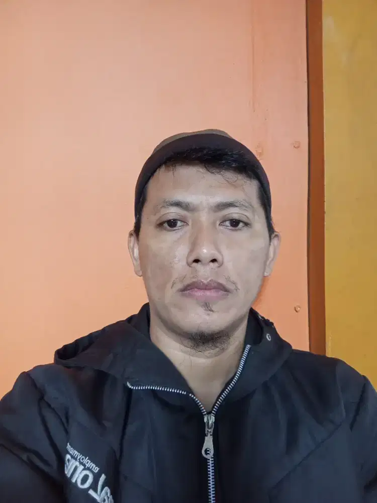 Bismillah.. Ikhtiar mencari info lowongan kerja.