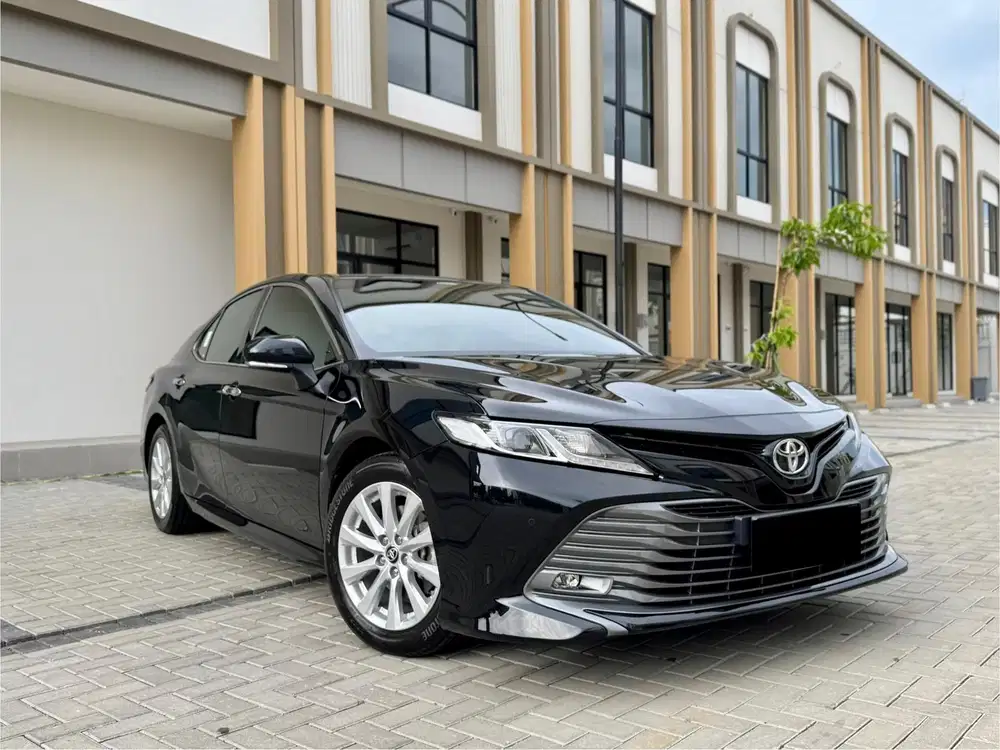 (KM 14 RIBU) Toyota Camry 2.4 V A/T Hitam 2021 LIKE NEW!