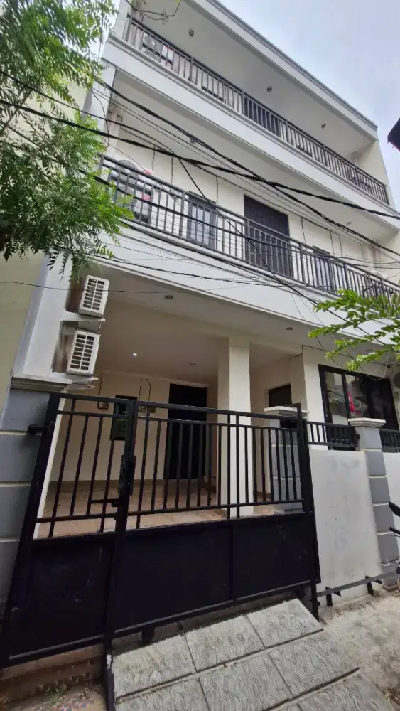 Dicari Tukang Gosok untuk Laundry