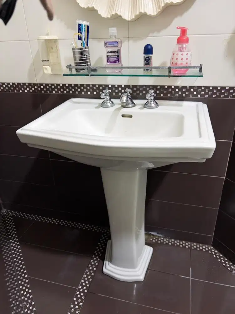 Wastafel standing Toto LW780J (MOHON BACA DESKRIPSI)