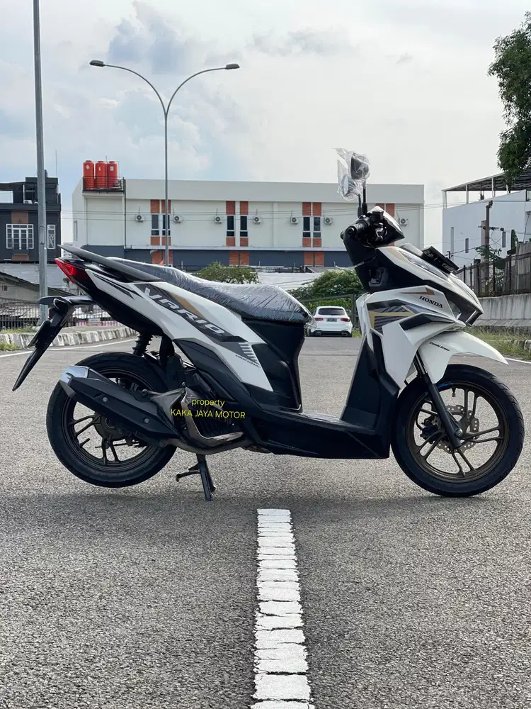 VARIO 125 CBS ISS 2023 Cash Kredit Barang Gress