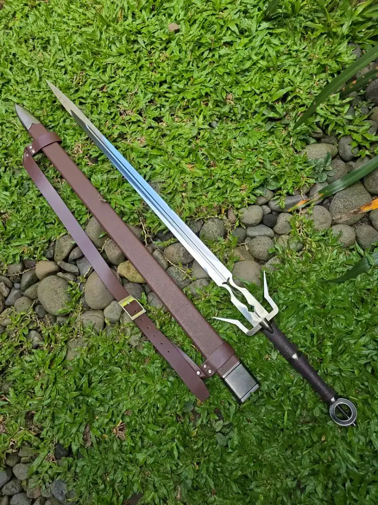 pedang replika film The Witcher Ciri Zireael silver Sword movie hobby