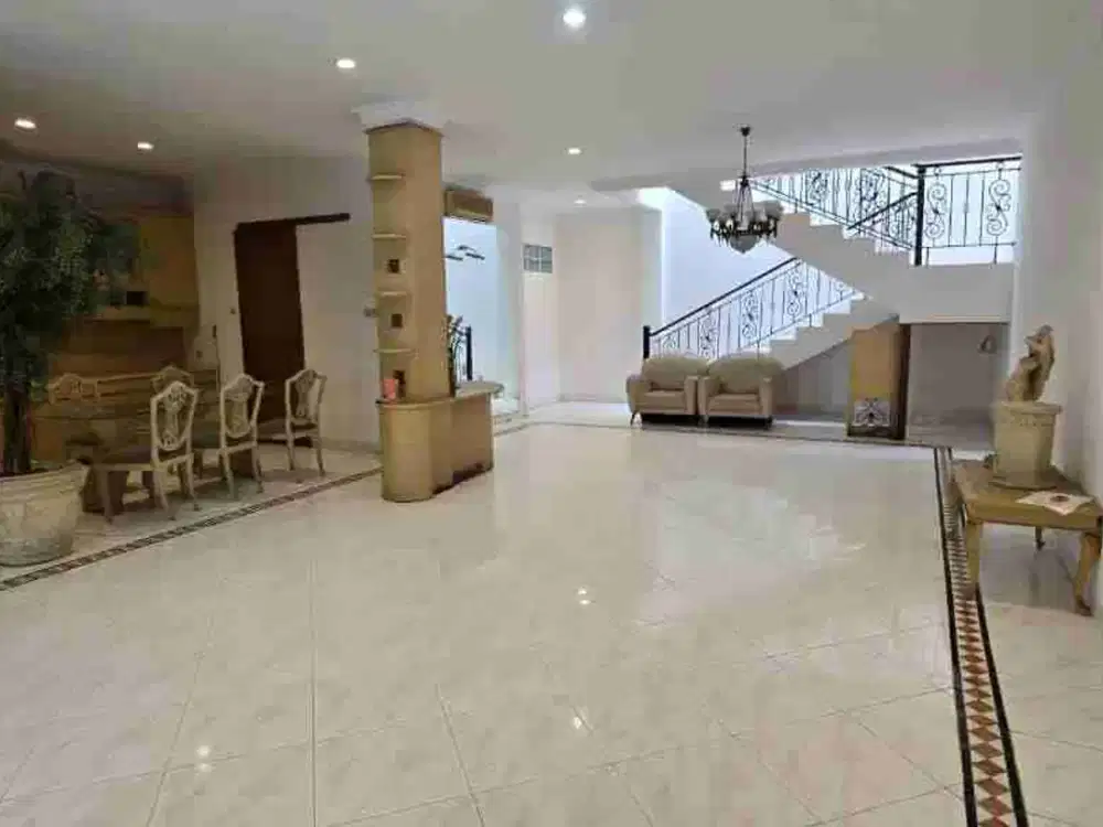 Sewa Rumah Intercon siap huni