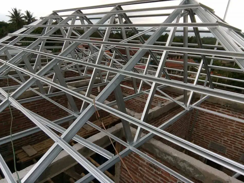 Renovasi Atap Lapuk Ganti Baja Ringan Paling Murah Kuat