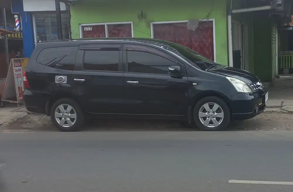 Nissan Livina 2008 Bensin