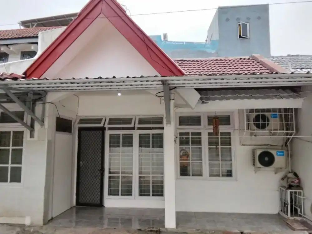 Rumah di sewakan kondisi baru renovasi