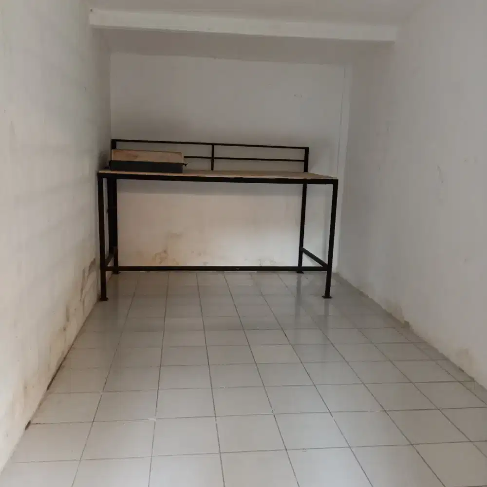 GUDANG SELF STORAGE MURAH