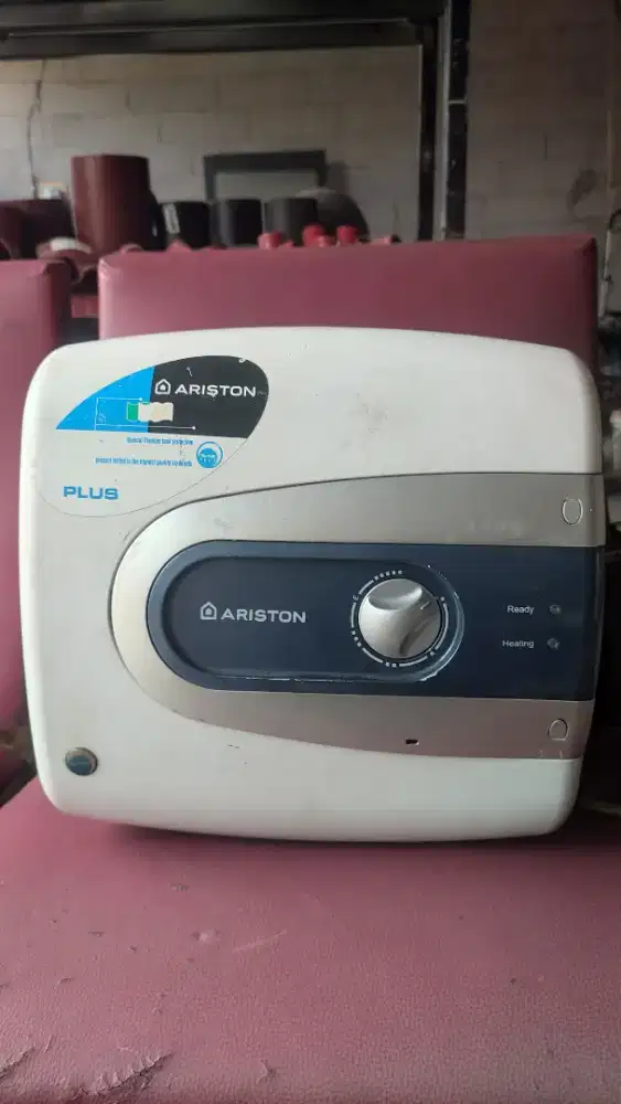 WATER HEATER ARISTON TI PRO 15 OR 350 ID KONDISI GEMBLING