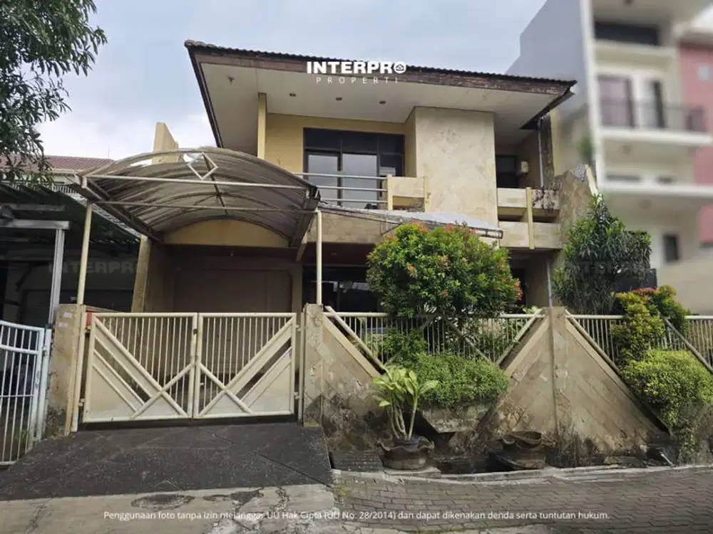 Rumah 2 Lantai Dijual Puri Indah Kembangan Ceiling Tinggi Semi Furnished - LT 195m2