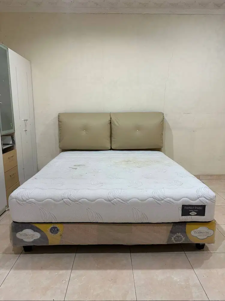 Kasur Comforta King Size + Divan Kondisi oke , Siap pakai