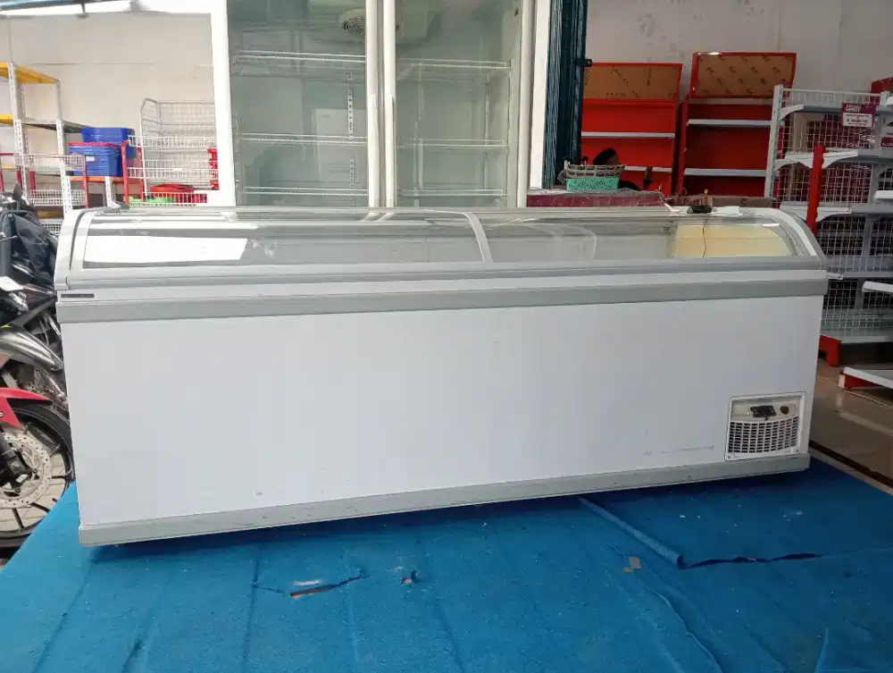 Freezer sleding kaca