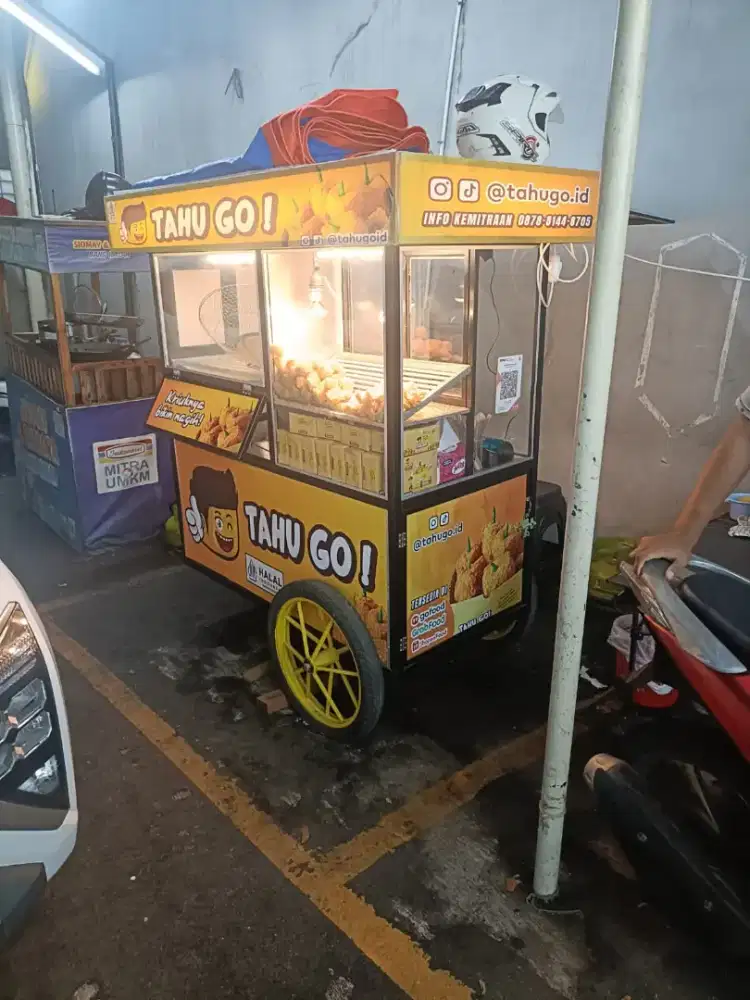 Dicari orang untuk jaga outlet tahu goreng crispy (Tahu Go!):