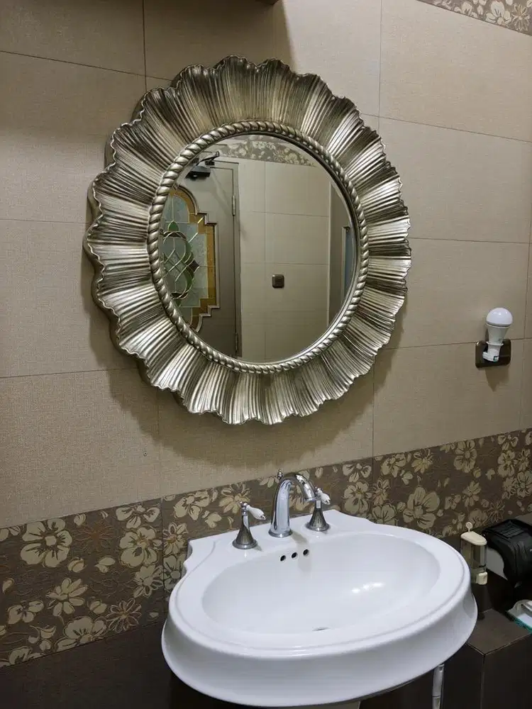 Kaca Cermin Kamar Mandi Mewah (MOHON BACA DESKRIPSI)