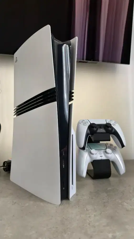 PS5 Pro Fullset + Disc Drive + 2 Stick & Kaset Spiderman 2